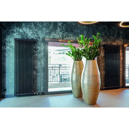 Радиатор Arbonia 3180/4 секции нижнее подключение цвет черный RAL 9005 MATT Радиатор Arbonia 3180/4 секции нижнее подключение цвет черный RAL 9005 MATT